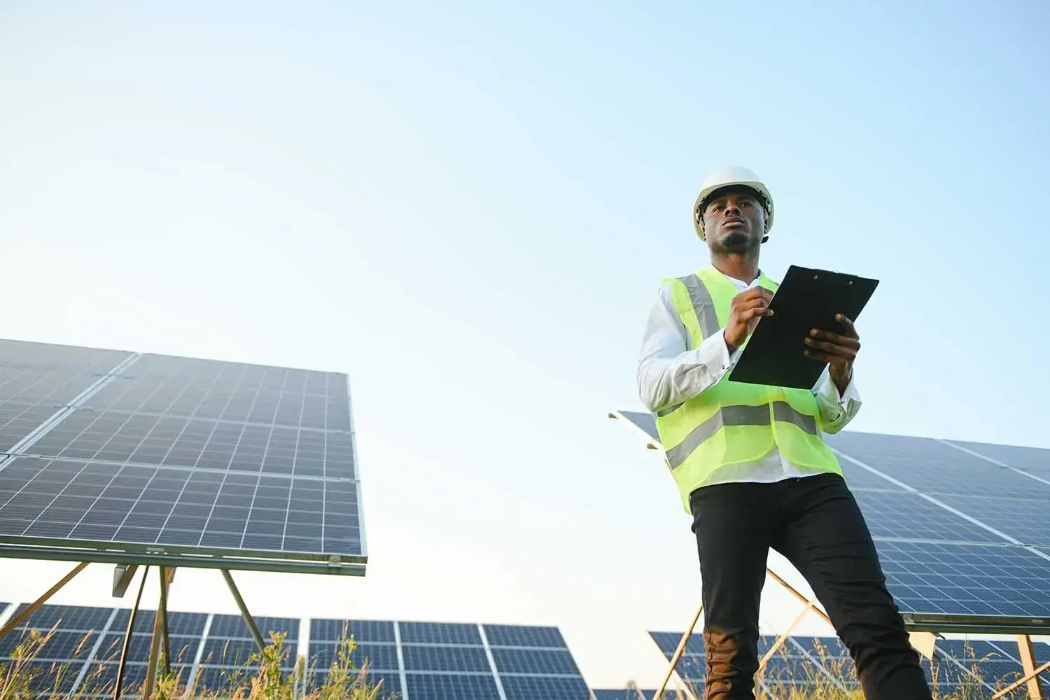 quality-inspection-inside-solar-module-facility